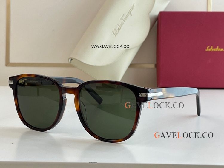 Perfect Quality Ferragamo sf993s Sunglasses Green Lenses